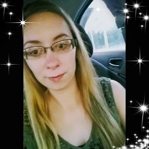 Meet your Posher, Dorcas